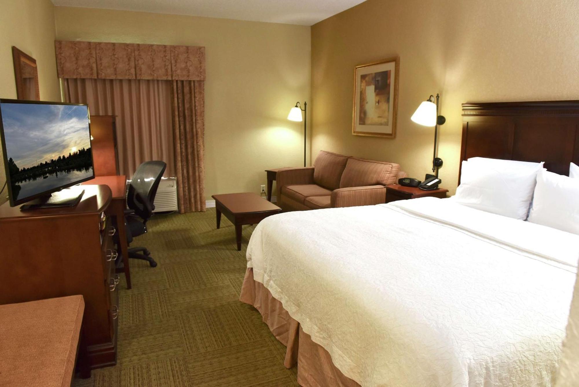 Hampton Inn Растон Экстерьер фото