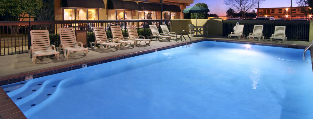 Hampton Inn Растон Экстерьер фото