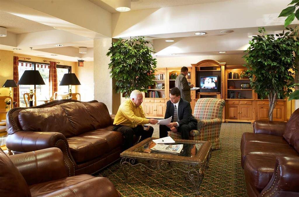 Hampton Inn Растон Интерьер фото